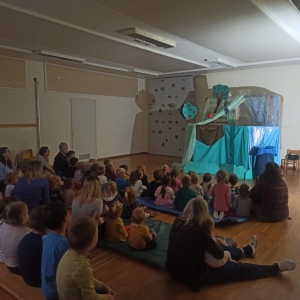 Lutkovna predstava ob tednu otroka Lutkovna predstava ob tednu otroka