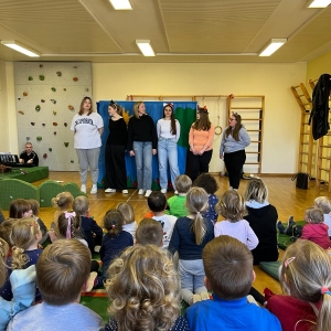 Predstava "Drugačnost je lepa"