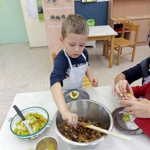 Zdrav posladek pri Mavricah Zdrav posladek pri Mavricah