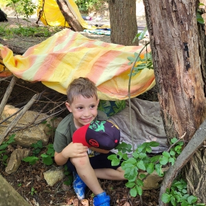 DOPOLDNE V GOZDU DOPOLDNE V GOZDU