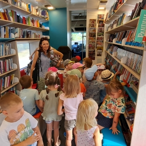 OBISK NOVEGA BIBLIOBUSA OBISK NOVEGA BIBLIOBUSA