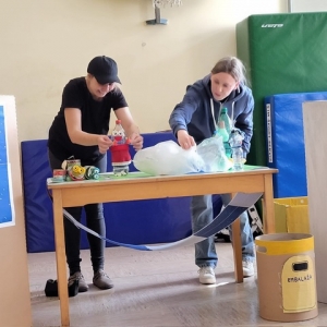 LUTKOVNA PREDSTAVA PLASTENKA NEVENKA LUTKOVNA PREDSTAVA PLASTENKA NEVENKA