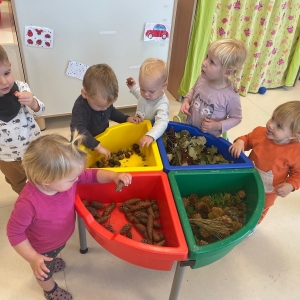 TEDEN OTROKA V JASLIČNIH SKUPINAH TEDEN OTROKA V JASLIČNIH SKUPINAH