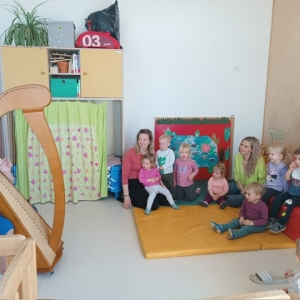 Obisk harfistke  Obisk harfistke