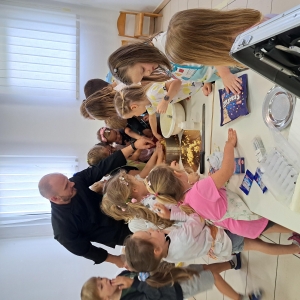 Spekli smo torto Spekli smo torto