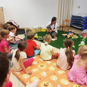 Žužnjava druščina na obisku Žužnjava druščina na obisku