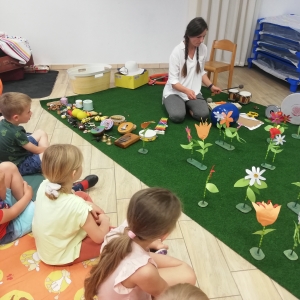 Žužnjava druščina na obisku Žužnjava druščina na obisku