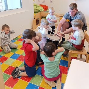 SPOZNAVAMO GLASBILA SPOZNAVAMO GLASBILA