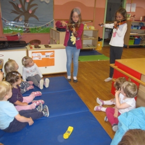 Instrumenti v Beli igralnici Instrumenti v Beli igralnici