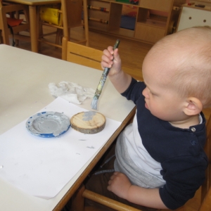 Velikonočno ustvarjanje v beli igralnici Velikonočno ustvarjanje v beli igralnici