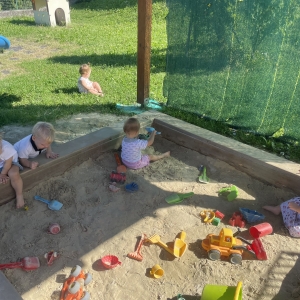 September v Roza igralnici September v Roza igralnici