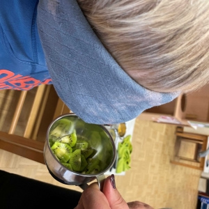 KAJ LAHKO STORIMO SAMI, DA OSTANEMO ZDRAVI? KAJ LAHKO STORIMO SAMI, DA OSTANEMO ZDRAVI?