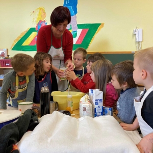 Kako zraste kruh – Tradicionalni slovenski zajtrk pri Volkih Kako zraste kruh – Tradicionalni slovenski zajtrk pri Volkih