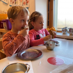 TRADICIONALNI SLOVENSKI ZAJTRK PRI ZAJČKIH TRADICIONALNI SLOVENSKI ZAJTRK PRI ZAJČKIH