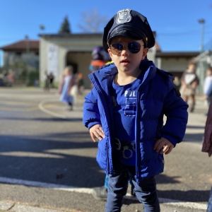 PUST VESELIH UST PUST VESELIH UST