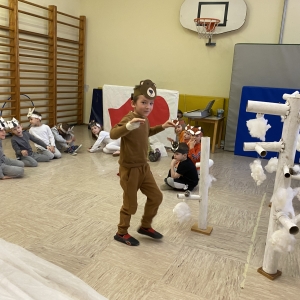 GLASBENO PLESNA DRAMATIZACIJA ROKAVIČKA