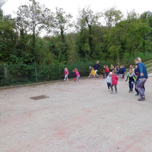 Razigran uživam dan Razigran uživam dan