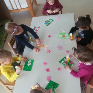 PISANO V POMLAD PISANO V POMLAD