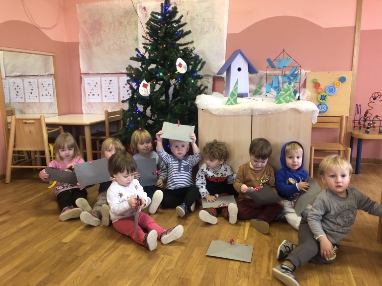 December v "beli skupini"