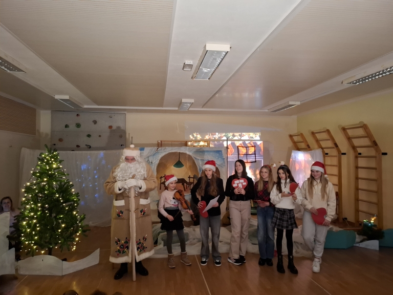 Praznični december v rumeni igralnici